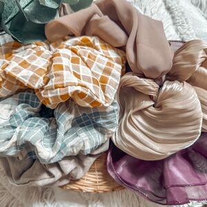 Bundle of 5 Oversized Scrunchies